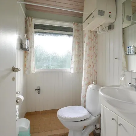 Nice In W/ 2 Bedrooms