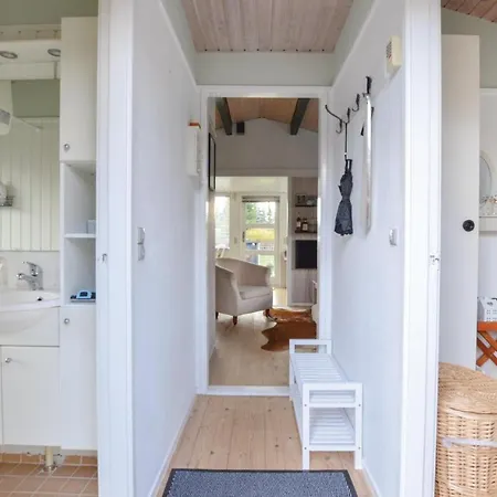 Nice In W/ 2 Bedrooms Eskebjerg